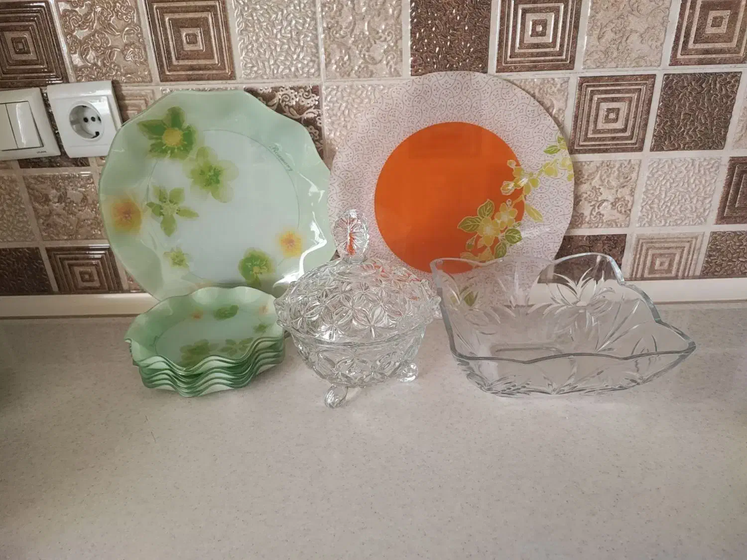 لوازم خانه و باغ|ظروف سرو و پذیرایی|نیشابور, دارایی|دیوار