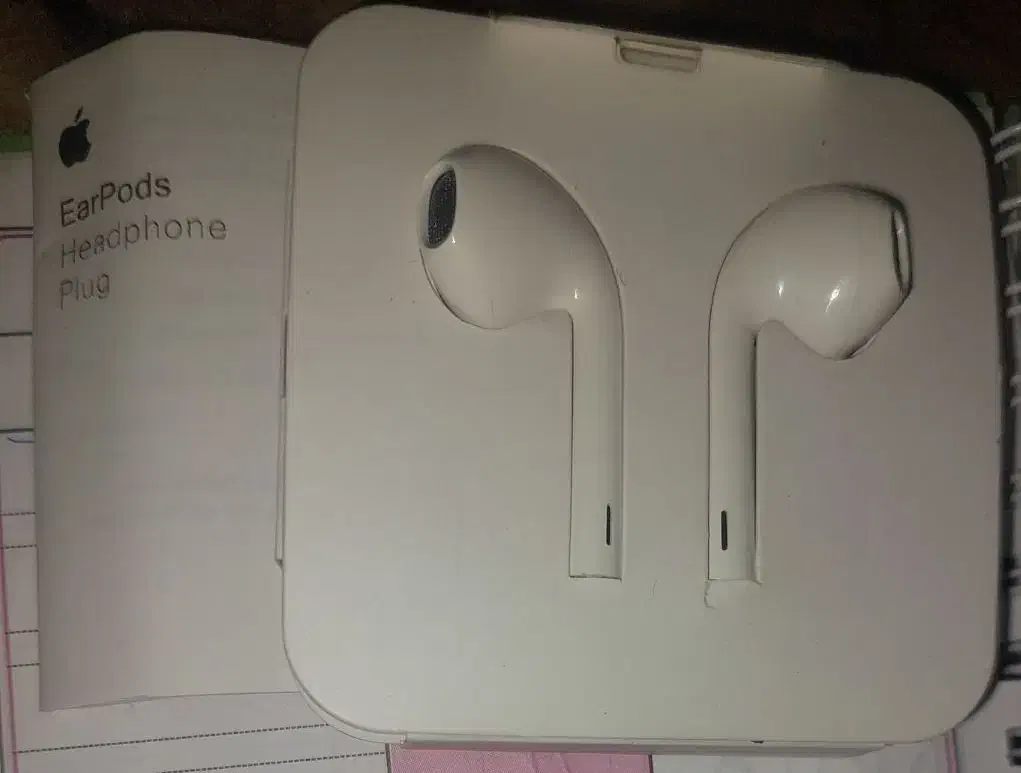 هندزفری آیفون .|لوازم جانبی موبایل و تبلت|کنگاور, |دیوار