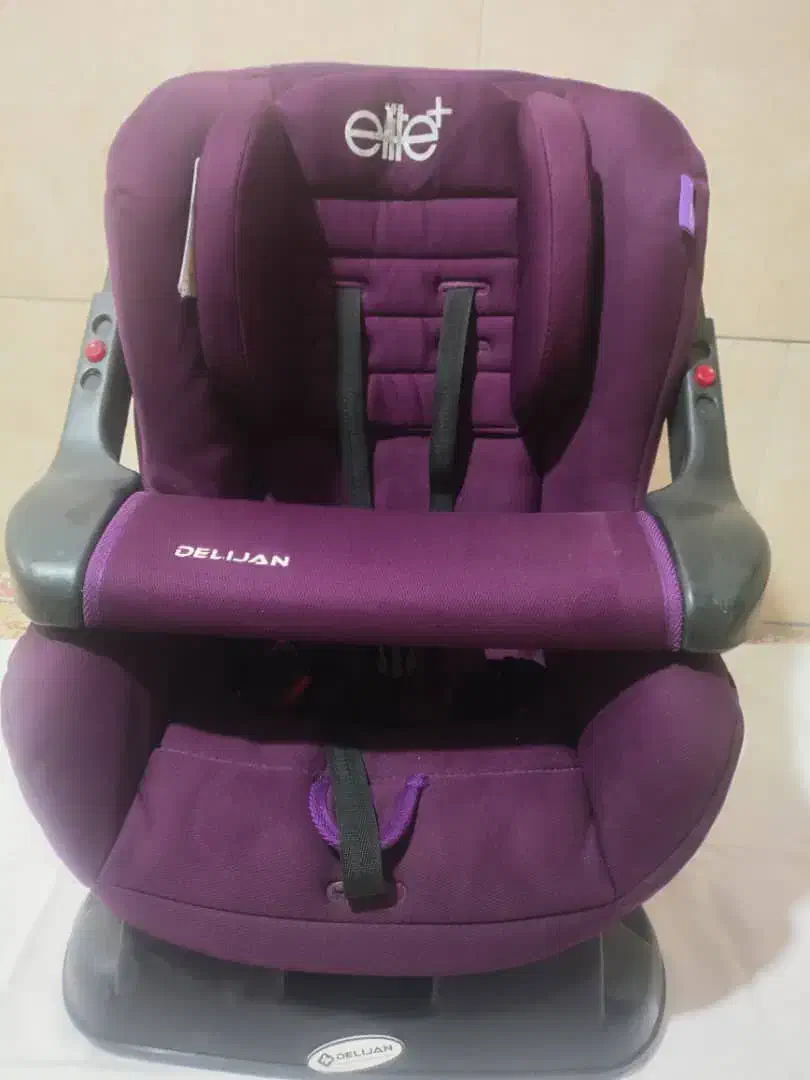 صندلی ماشین کودک|تخت و صندلی بچه|رباط‌کریم, نصیرشهر|دیوار