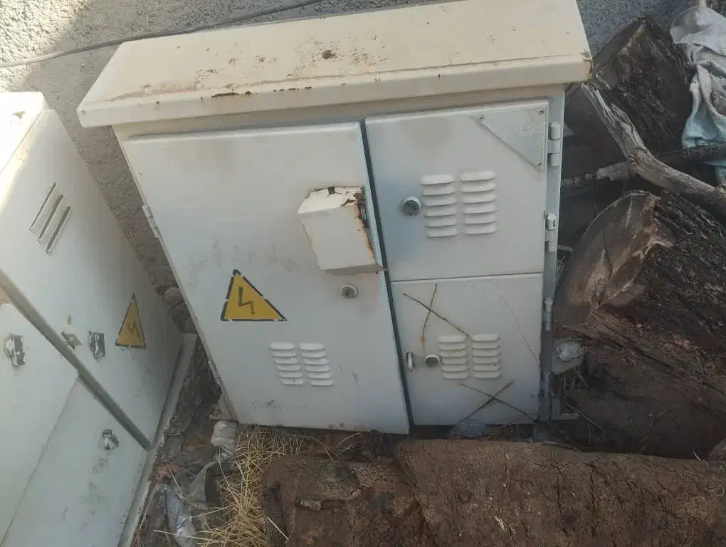 دو عدد تابلو برق قیمت توافقی|مصالح و تجهیزات ساختمان|باغ بهادران, |دیوار