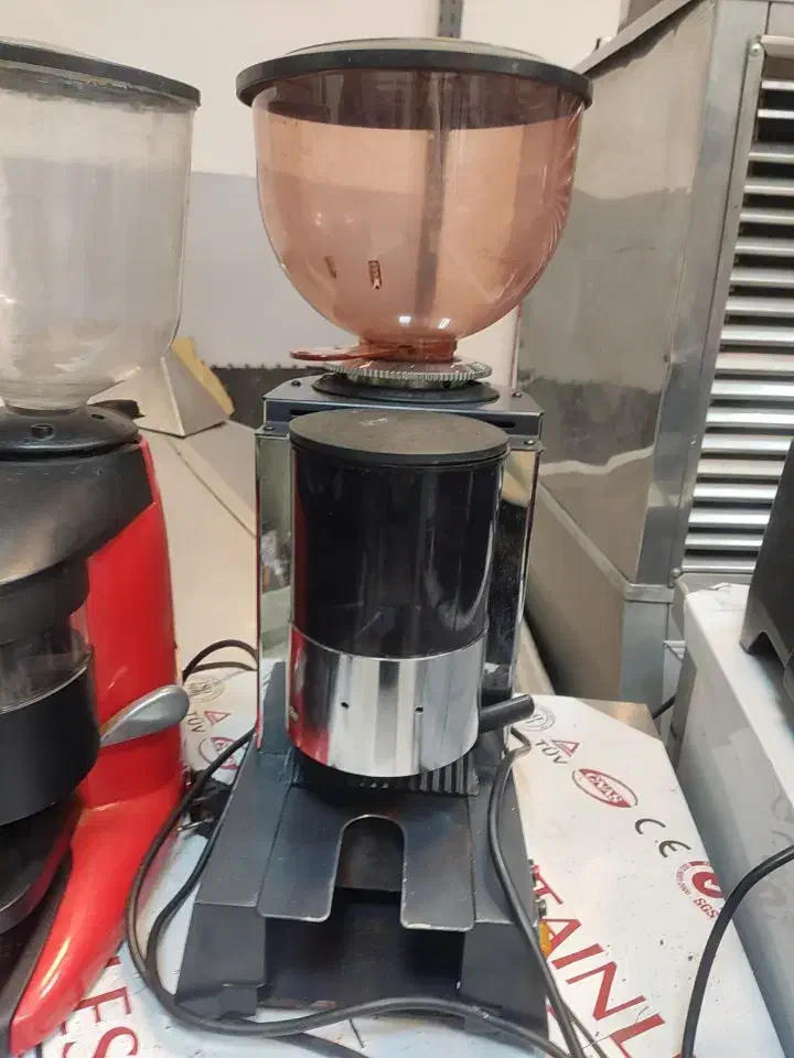 دستگاه جیمبالی سه گروپ m32|کافی‌شاپ و رستوران|کرج, شهرک جهان‌نما|دیوار