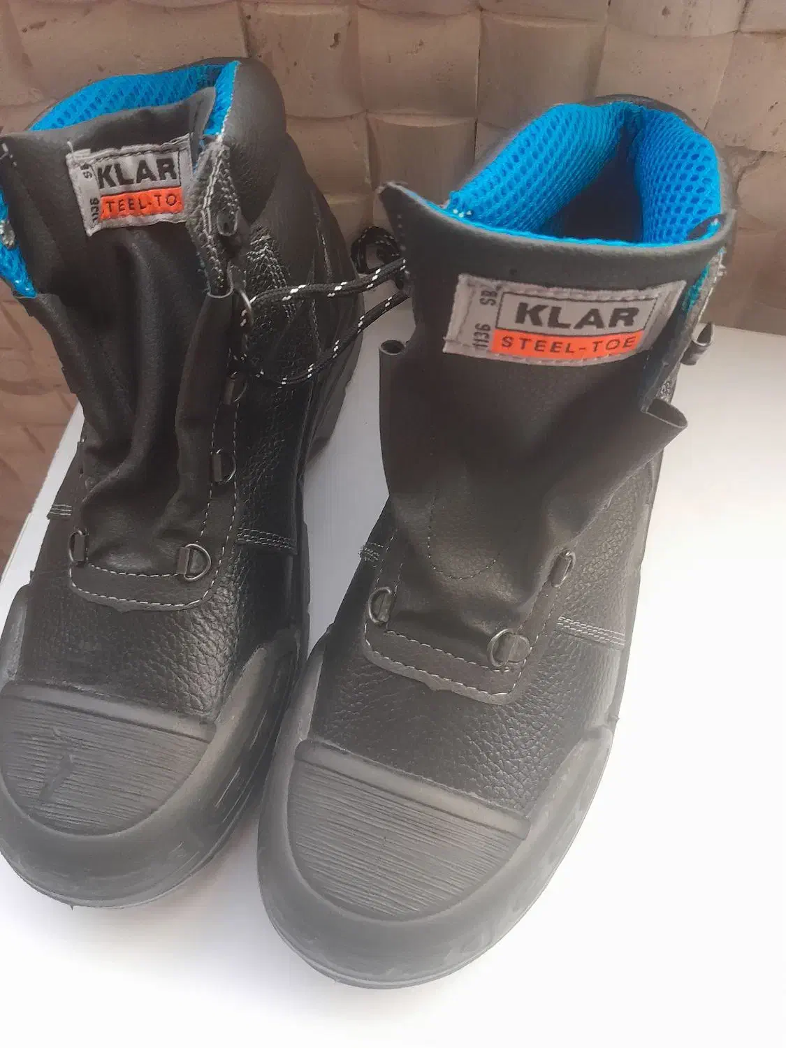 کفش ایمنی کاملا نو|کیف، کفش، کمربند|شاهینشهر, خبرنگار|دیوار