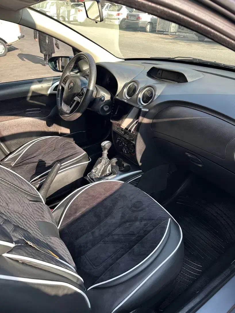 رانا پلاس 1401 سقف شیشه ای بدون رنگ فول آپشن|خودرو سواری و وانت|تبریز, |دیوار