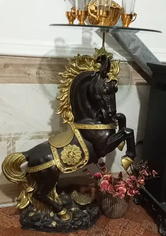 میز اسب|مجسمه، تندیس، ماکت|گنبد کاووس, |دیوار