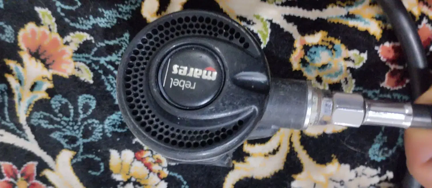 دیمن. دهنی. رگلاتور.گیج هوای کپسول.و گیج عمق اب|غواصی و ورزشهای آبی|بوشهر, |دیوار