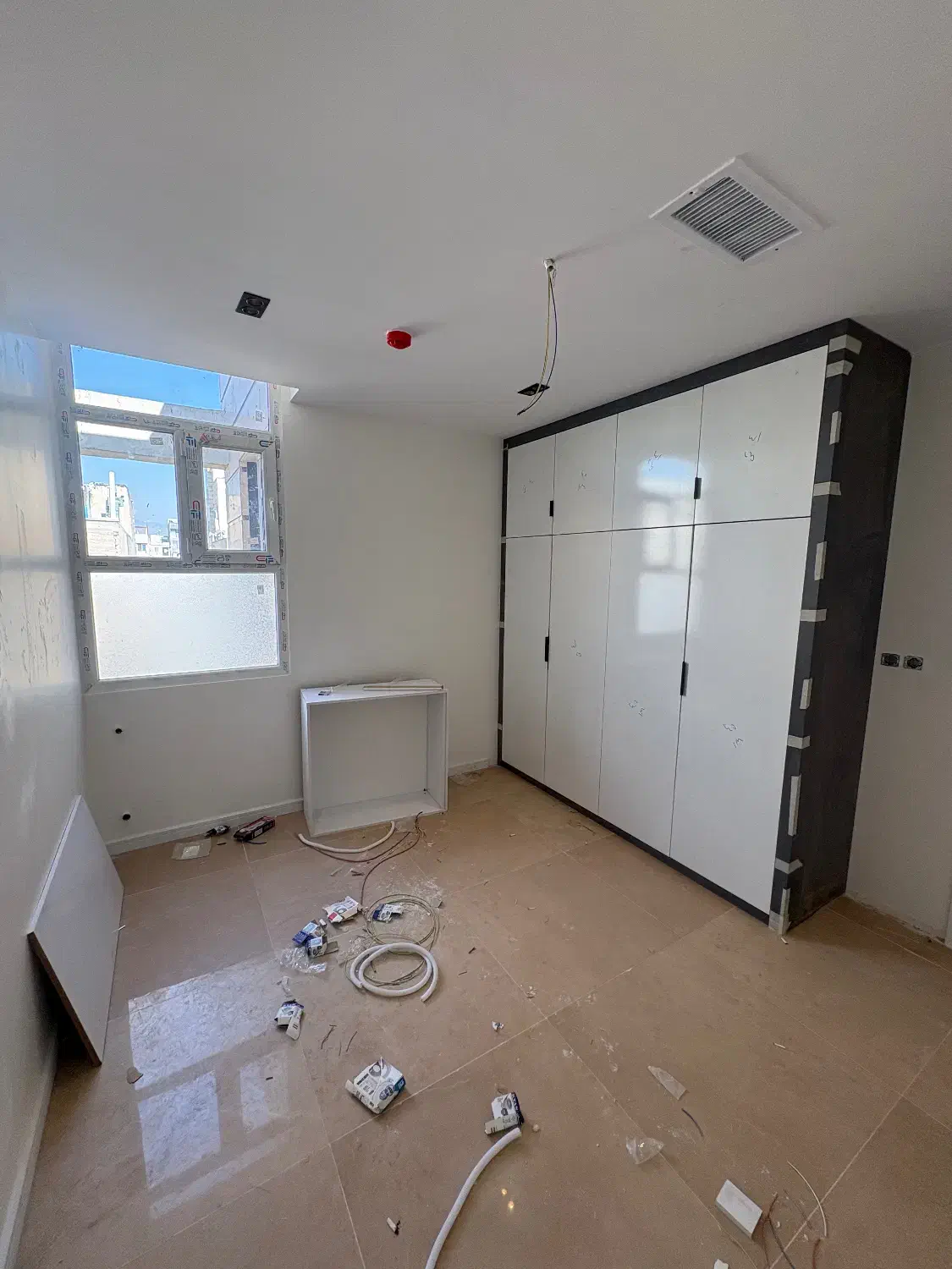 ۱۴۰ متر ۳ خواب ژورنالی کلید نخورده/ ویو مشجر میدان