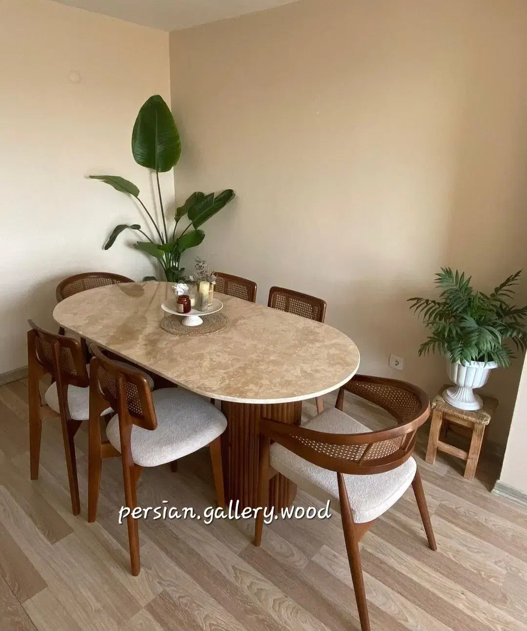 *صندلی.هارمونیکا/ میزناهارخوریبا چوب وارداتی|میز و صندلی غذاخوری|تهران, گلستان (شهرک راه آهن)|دیوار