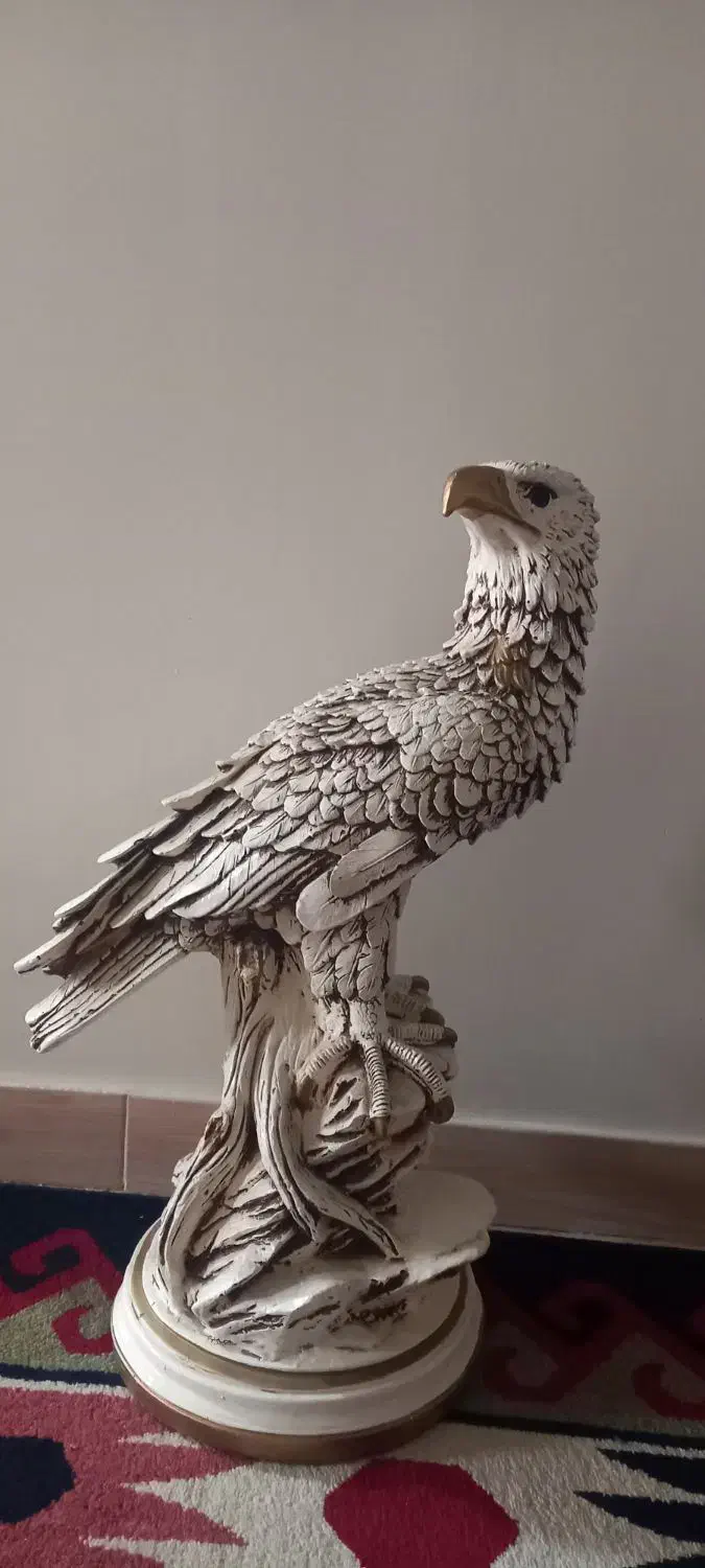 مجسمه|مجسمه، تندیس، ماکت|ری, شهرک نظامی|دیوار