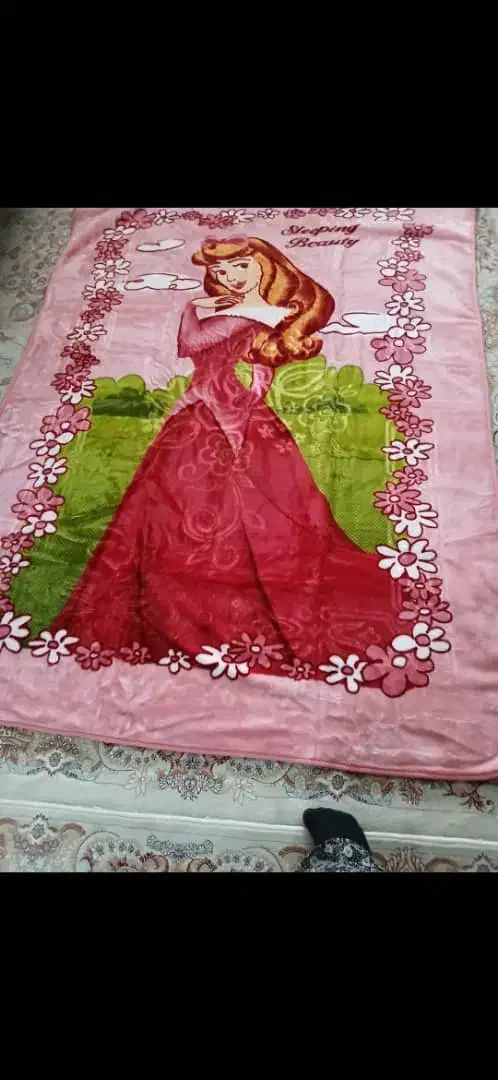 پتوهای برند نرمینه درطرحهای زیبابصورت کلی و تکی|رختخواب، بالش، پتو|شیروان (خراسان), |دیوار