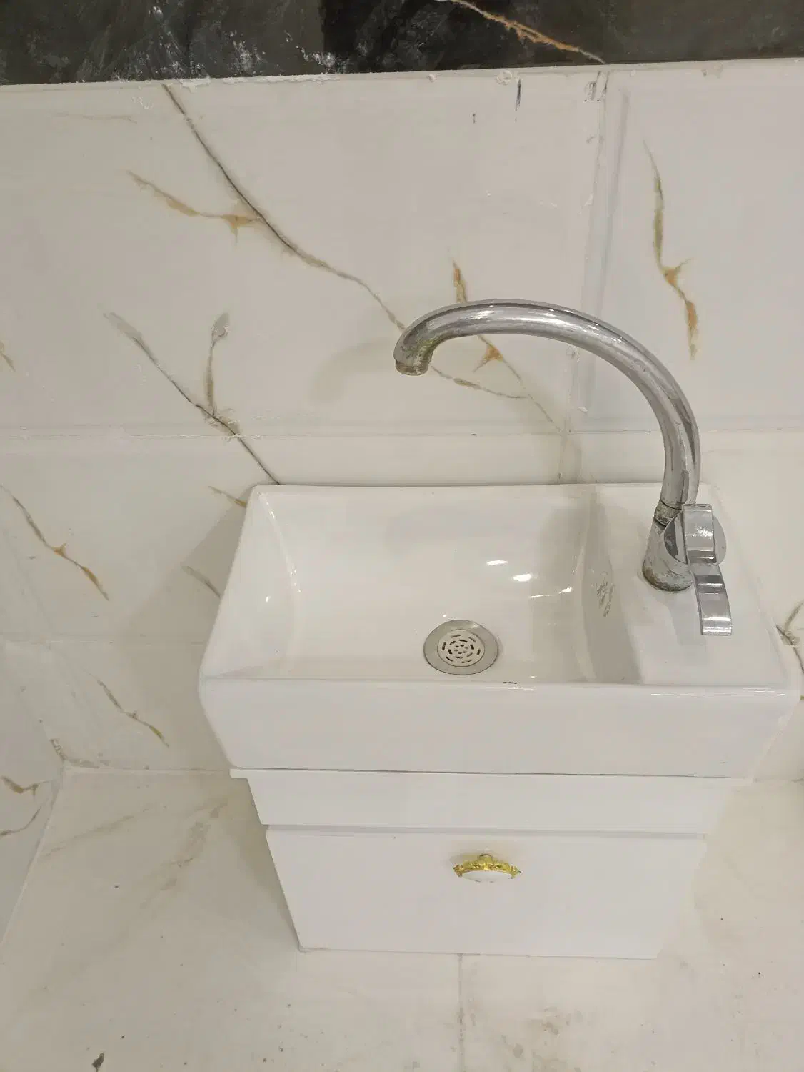 روشویی کابینتی پی وی سی|لوازم سرویس بهداشتی|کرمان, |دیوار