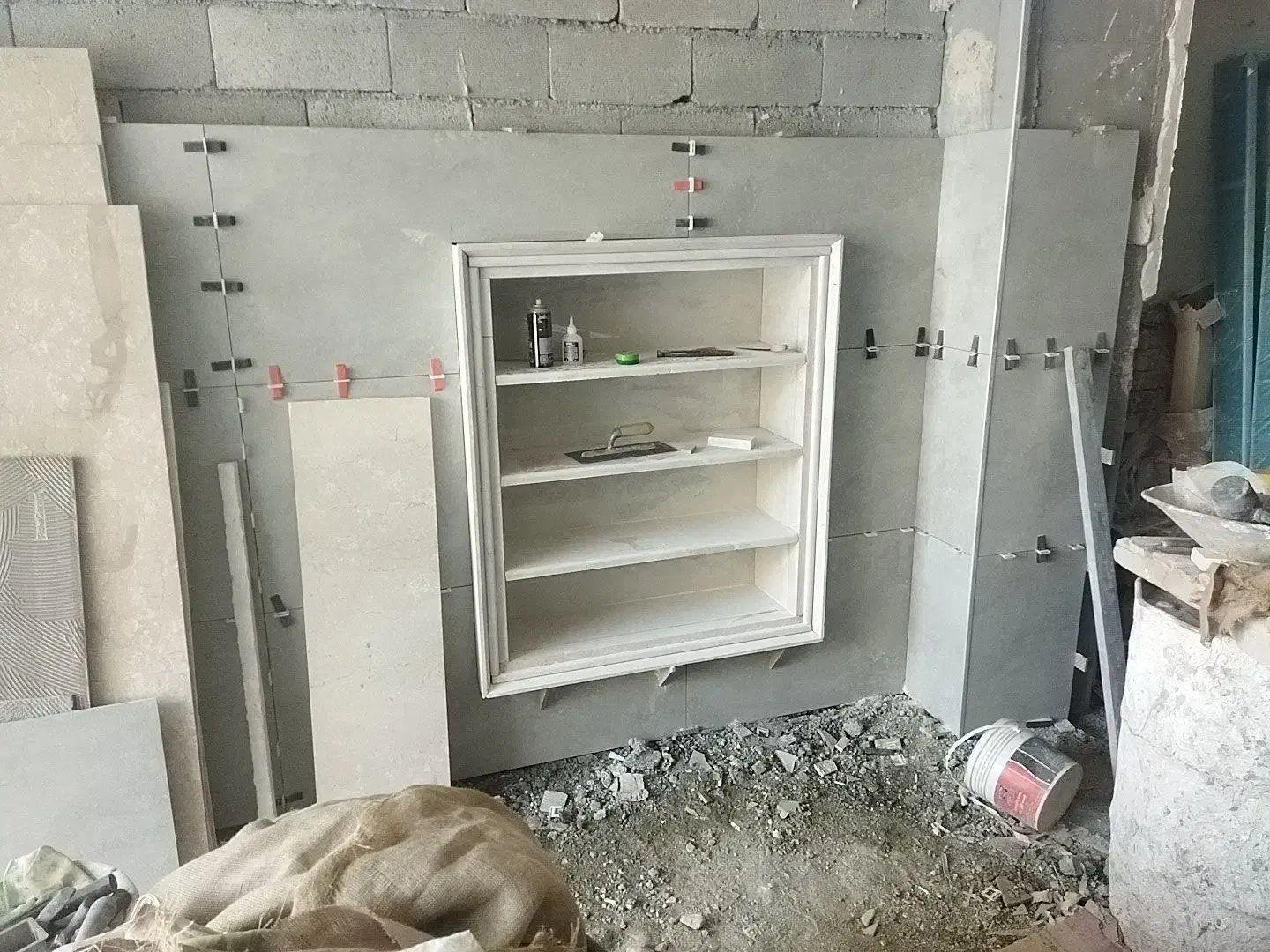 به شاگرد ماهر کاشیکاری نیازمندیم|استخدام معماری، عمران و ساختمانی|مهاباد (آذربایجان غربی), |دیوار