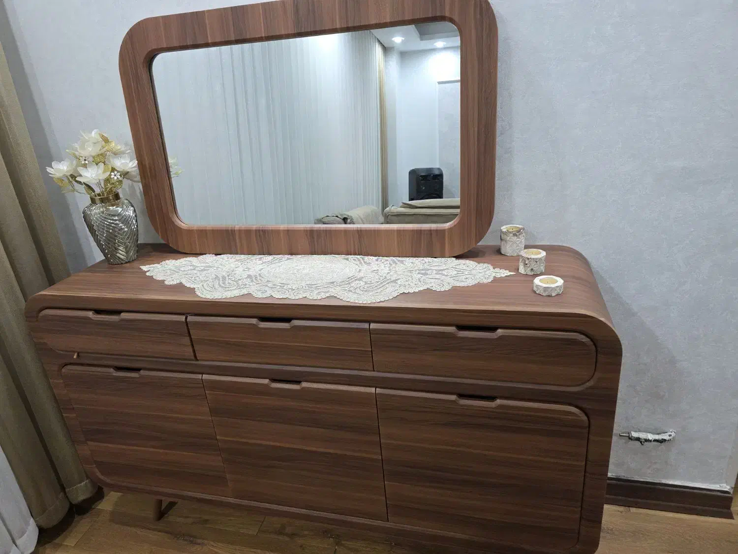 میز کنسول با اینه|بوفه، ویترین، کنسول|ری, شهادت|دیوار