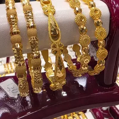 طلای بدون اجرت و مالیات ۴۰۰ تومان زیر تابلو|جواهرات|شوش, |دیوار