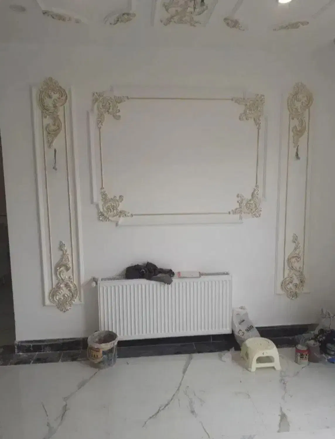 رنگ کاری ونقاشی ساختمان و کلیه کارهای تاسیساتی|خدمات پیشه و مهارت|کاشان, باغ فین|دیوار