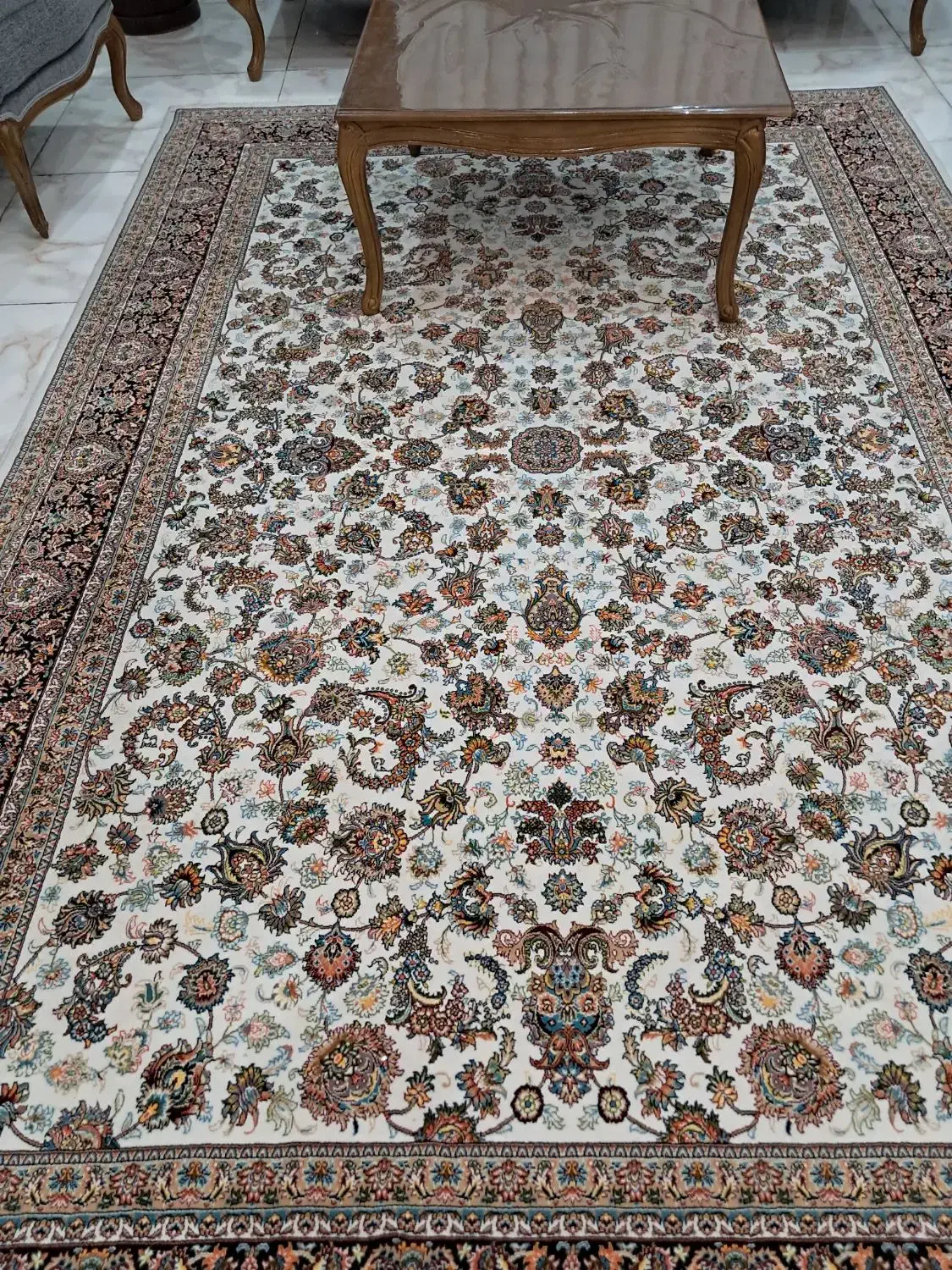 فرش ۱۰۰۰ شانه|فرش|پرند, فاز ۰|دیوار