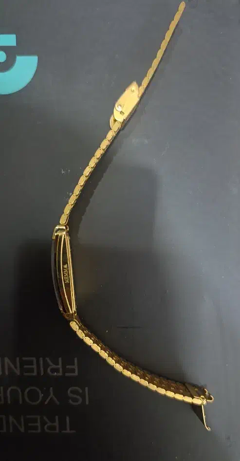 ساعت مچی|ساعت|سراوان, |دیوار