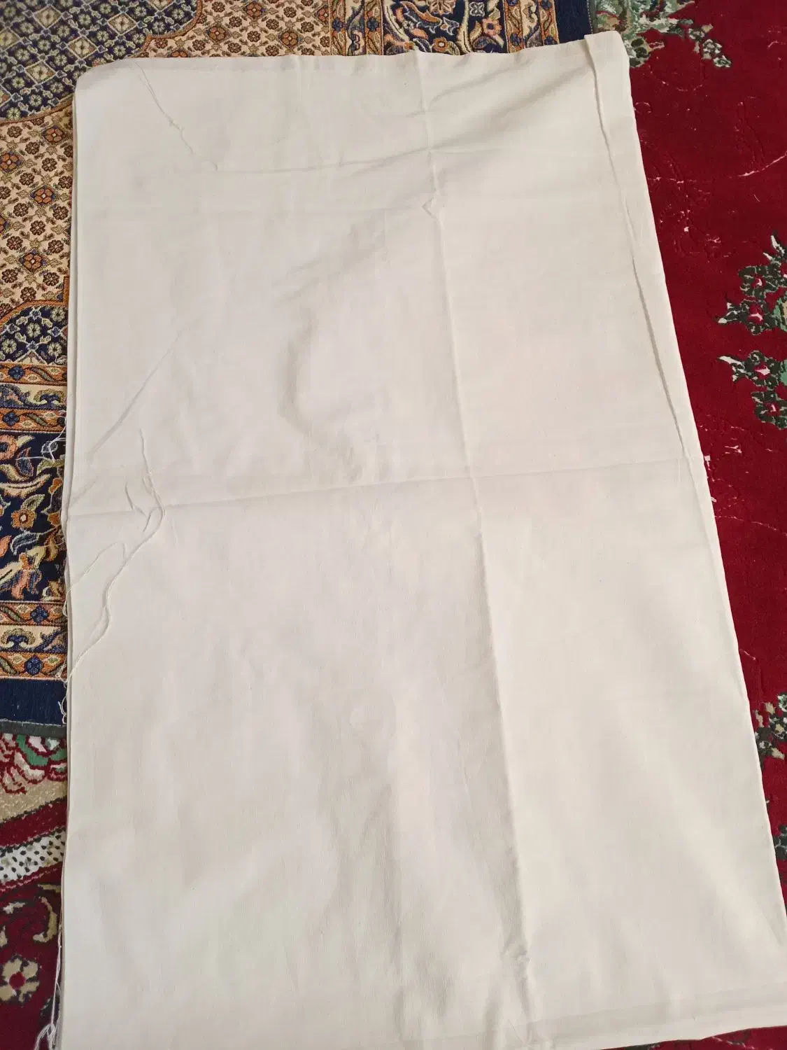 خام|رختخواب، بالش، پتو|مرند, |دیوار