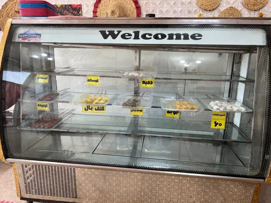 یخچال ویترینی قوی در حد نو|کافی‌شاپ و رستوران|رشت, گلسار|دیوار