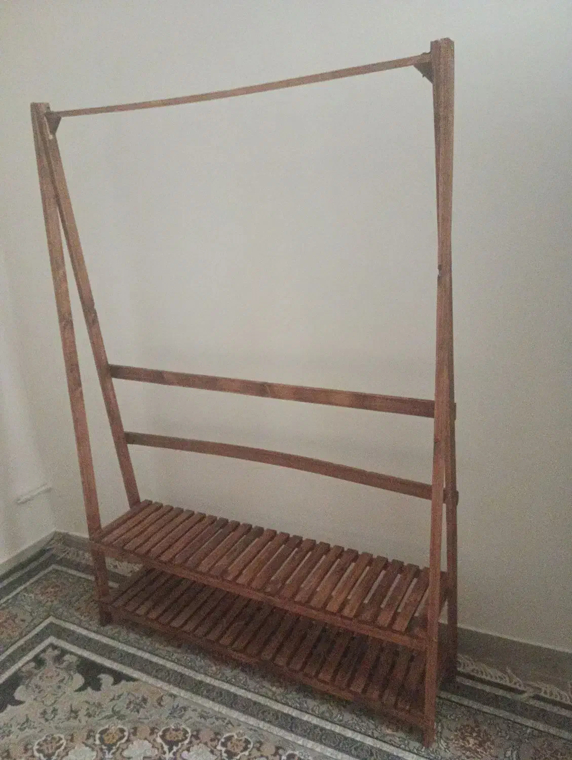 رگال لباس چوبی درحدنو چوب روسی|بندرخت و رخت‌آویز|بروجرد, |دیوار