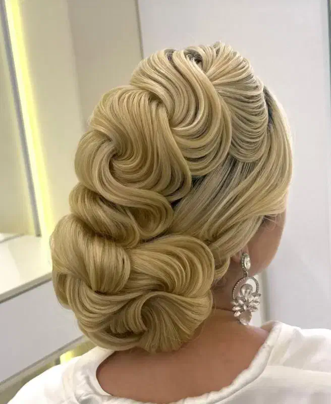 میکاپ و شنیون|خدمات آرایشگری و زیبایی|جهرم, |دیوار