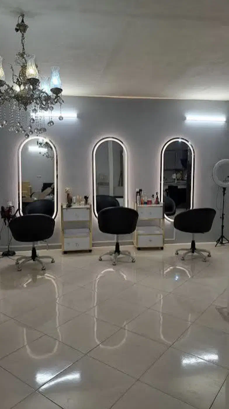 اجاره صندلی ،میز ناخن تخت در همه لاین های زیبایی|خدمات آرایشگری و زیبایی|تهران, استاد معین|دیوار