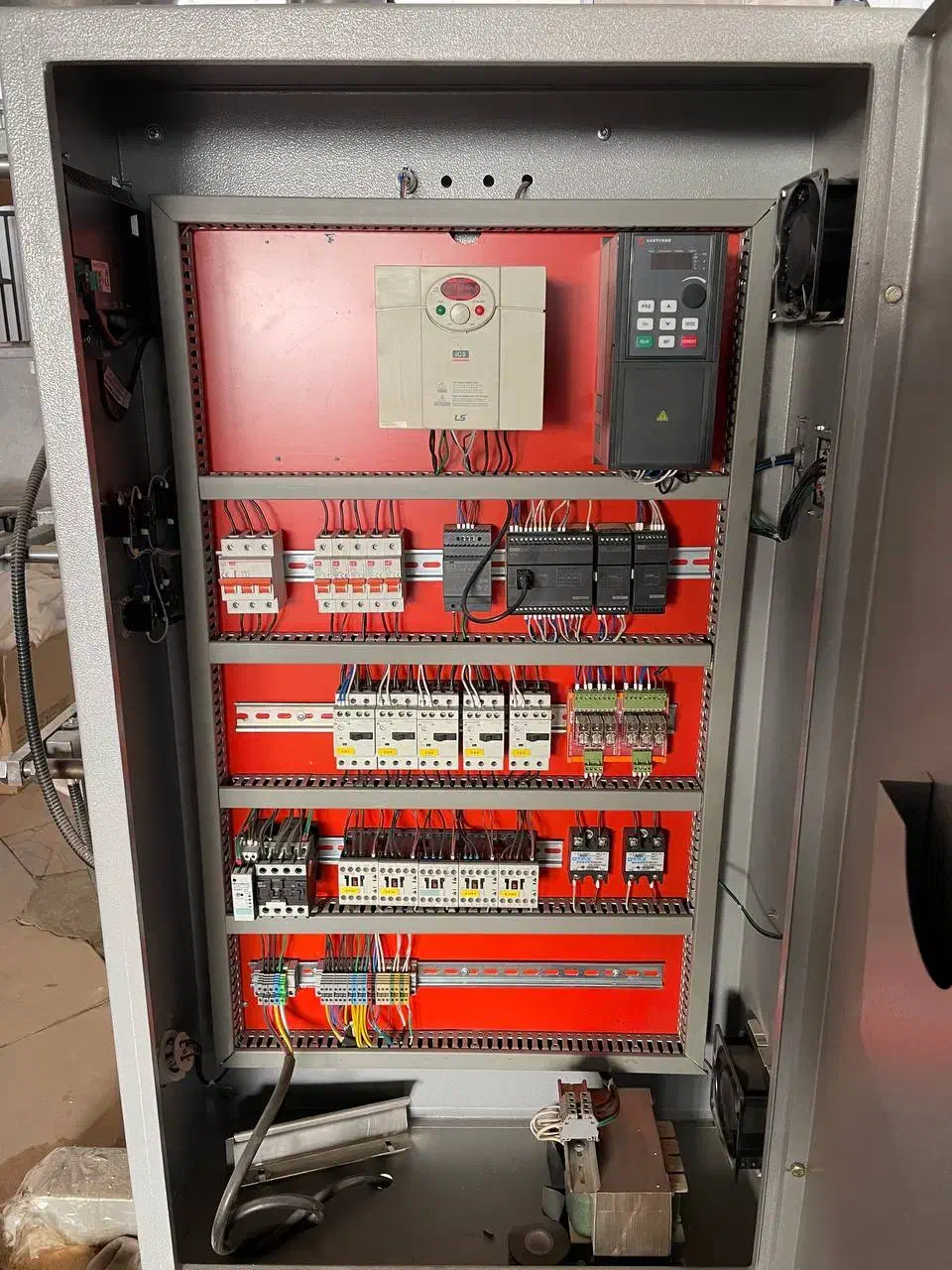 دستگاه بسته بندی پودری|ماشین‌آلات صنعتی|تبریز, |دیوار