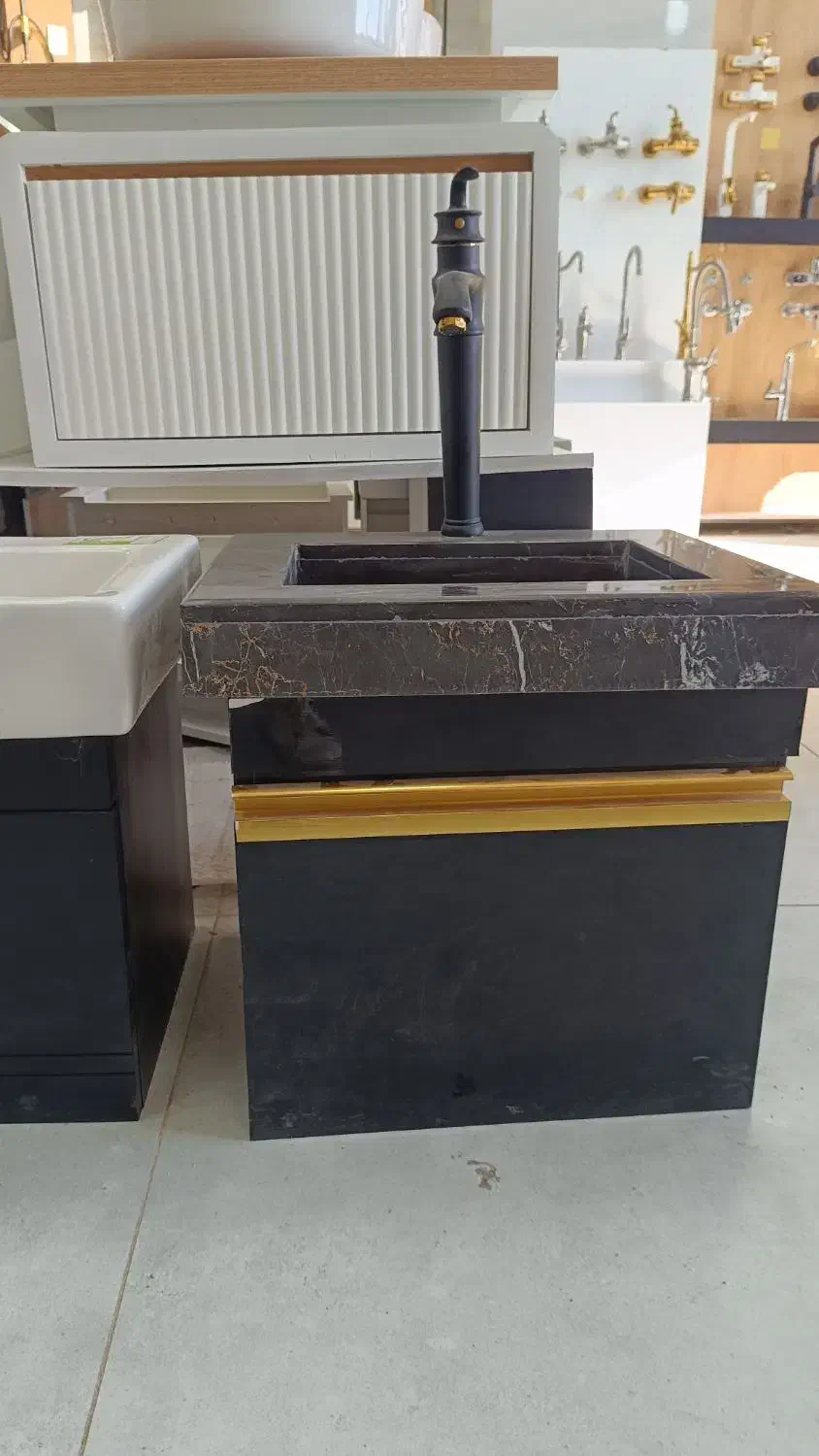 تولیدی کابین روشویی|لوازم سرویس بهداشتی|قزوین, |دیوار