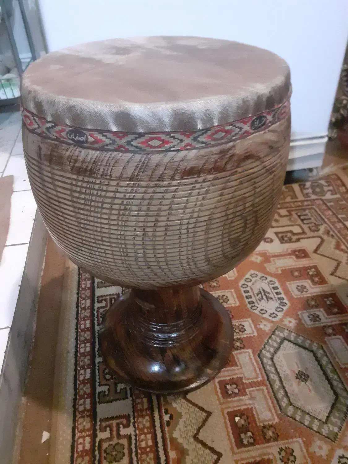 تنبک زبان|سازهای بادی|شهرکرد, |دیوار