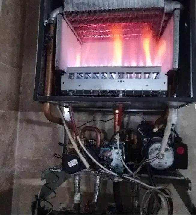 رسوب گیری پکیج ابگرمکن شوفاژنصاب سرویس کارتعمیرات|آبگرمکن، پکیج، شوفاژ|مشهد, صیاد شیرازی|دیوار