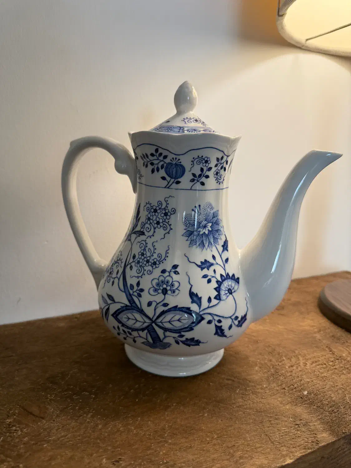 قوری چینی آنتیک|کلکسیون اشیاء عتیقه|بابل, |دیوار