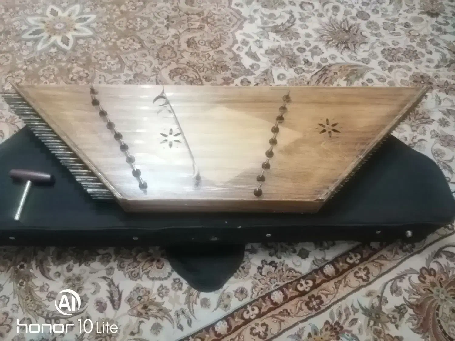 سنتور|سازهای سنتی|شاهین‌شهر, شهرک سایت|دیوار