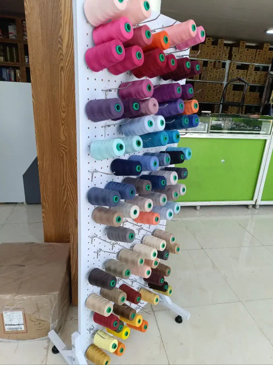 دوک نخ خیاطی پلی استر رنگی|لوازم خیاطی و بافتنی|برخوار, |دیوار