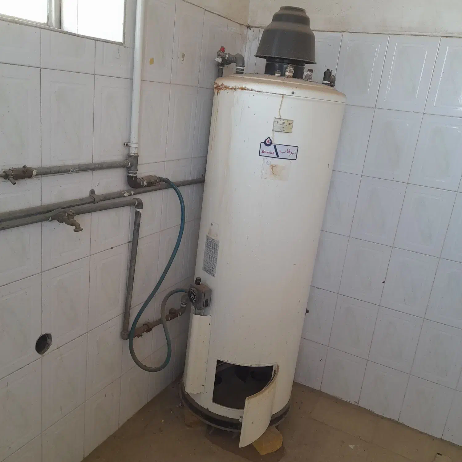 آبگرمکن ایستاده برفاب|آبگرمکن، پکیج، شوفاژ|یزد, |دیوار