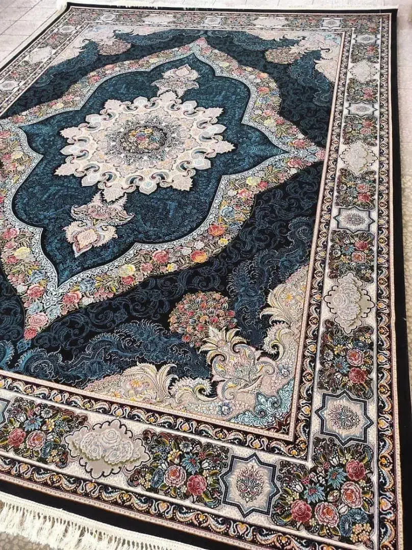 فروش انواع فرش نووکارکرده|فرش|هیرمند, |دیوار