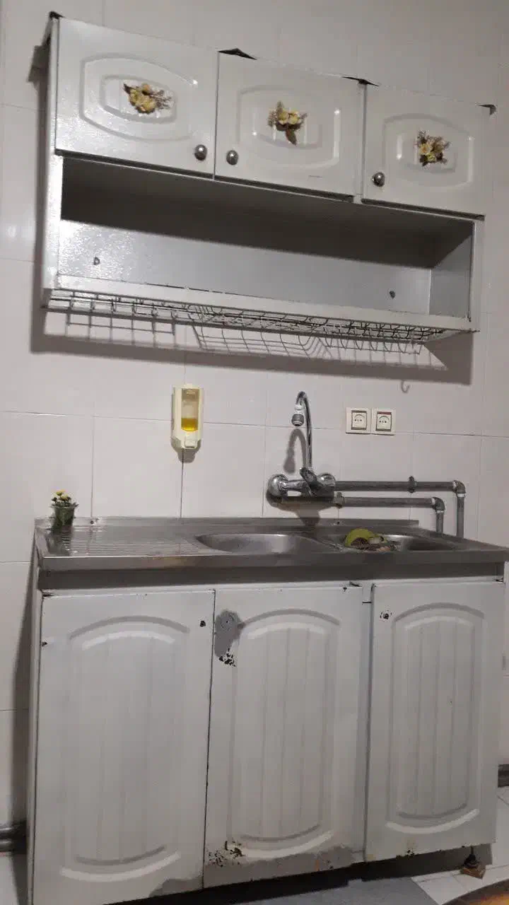 کابینت و سینک به همراه کابینت آبچکان|مصالح و تجهیزات ساختمان|هرسین, |دیوار