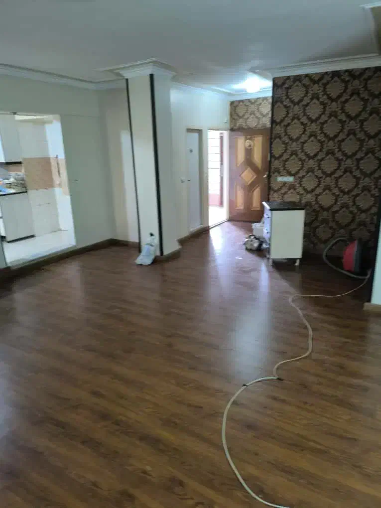 ۴۸ متر پارکت لمینت دست دوم|مصالح و تجهیزات ساختمان|کرج, باغستان|دیوار