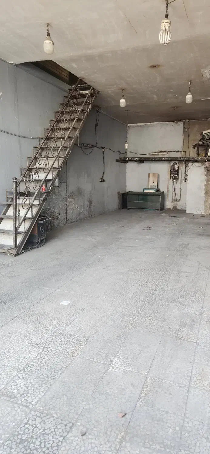 اجاره مغازه تجاری|اجارهٔ مغازه و غرفه|ری, بازار آهن|دیوار