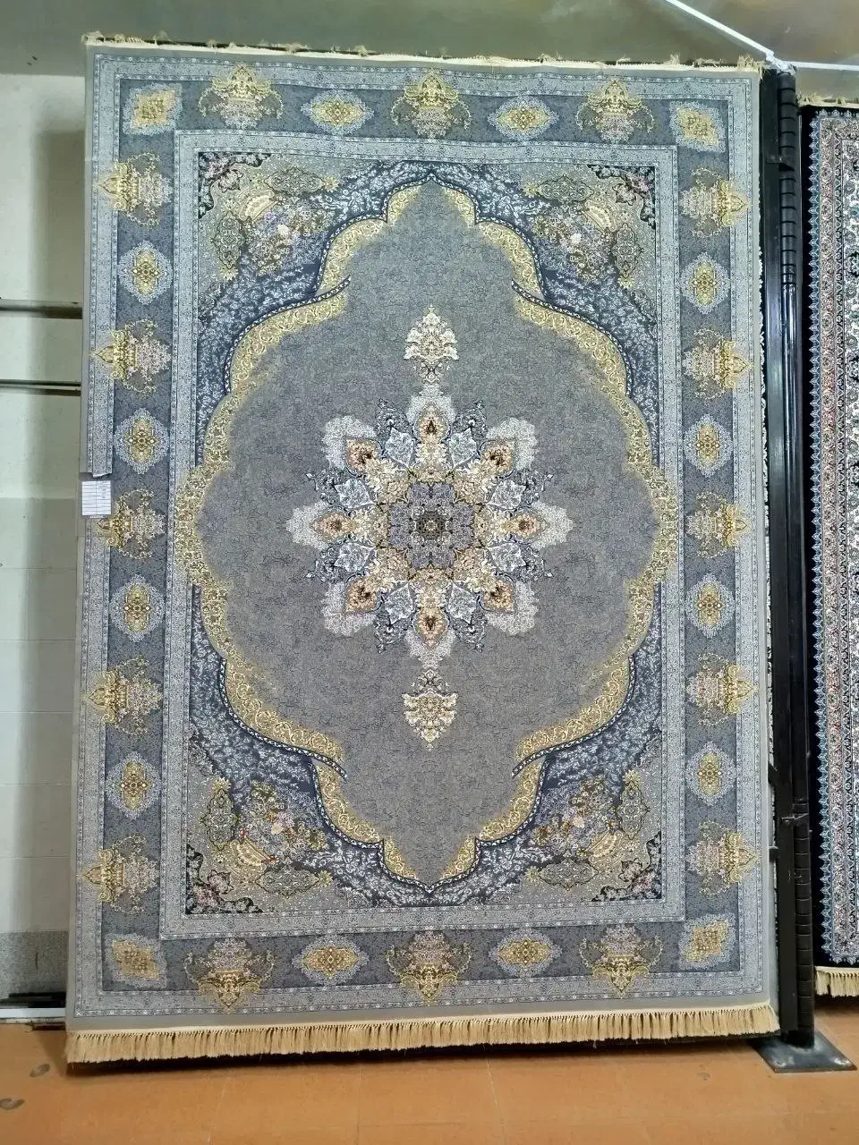 آپادانا|فرش|یاسوج, |دیوار