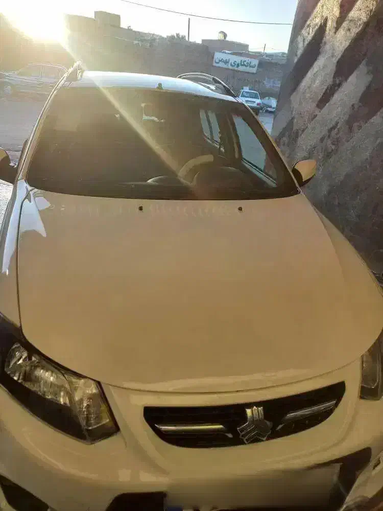 کوئیک دنده ای سفید معمولی  مدل ۹۸|خودرو سواری و وانت|ارومیه, |دیوار