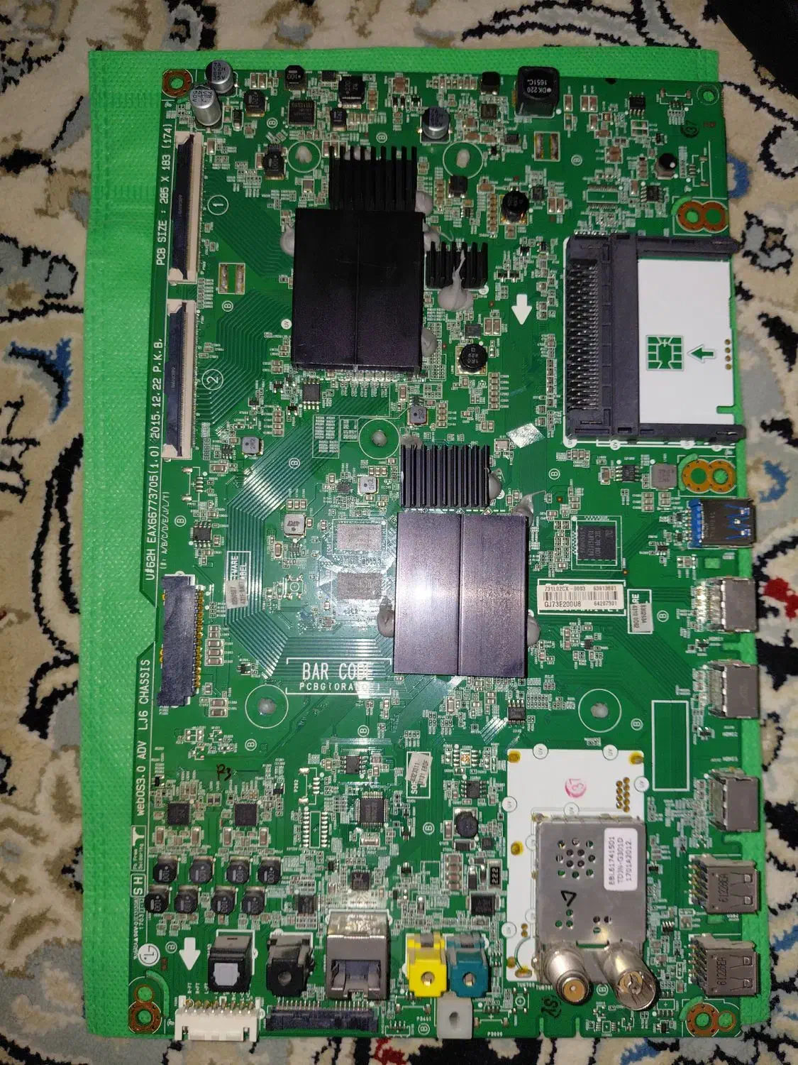 برد  تلویزیون 49UH850V|تلویزیون و پروژکتور|تهران, امام حسین|دیوار