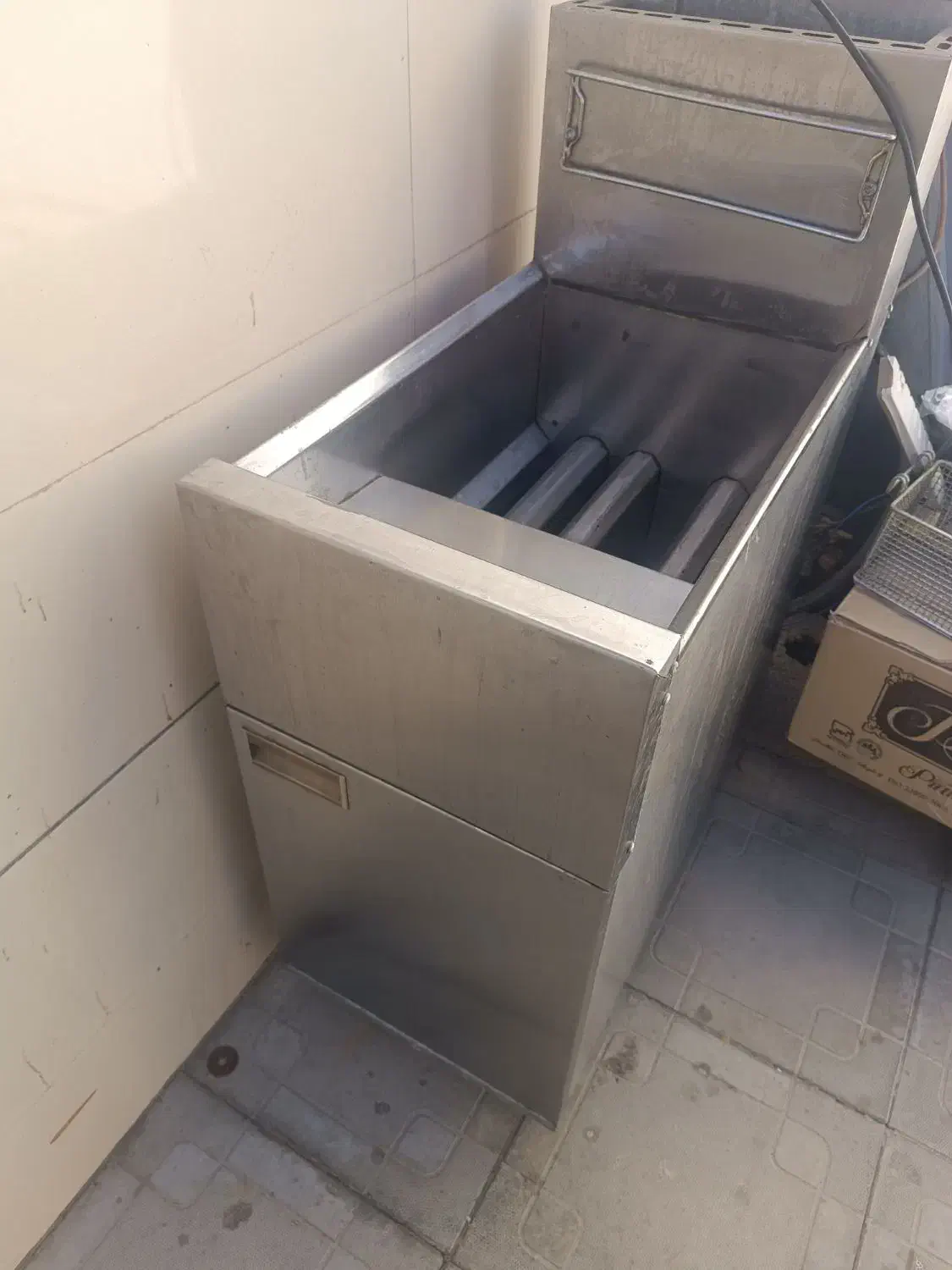 سرخ کن صنعتی|کافیشاپ و رستوران|بیرجند, |دیوار