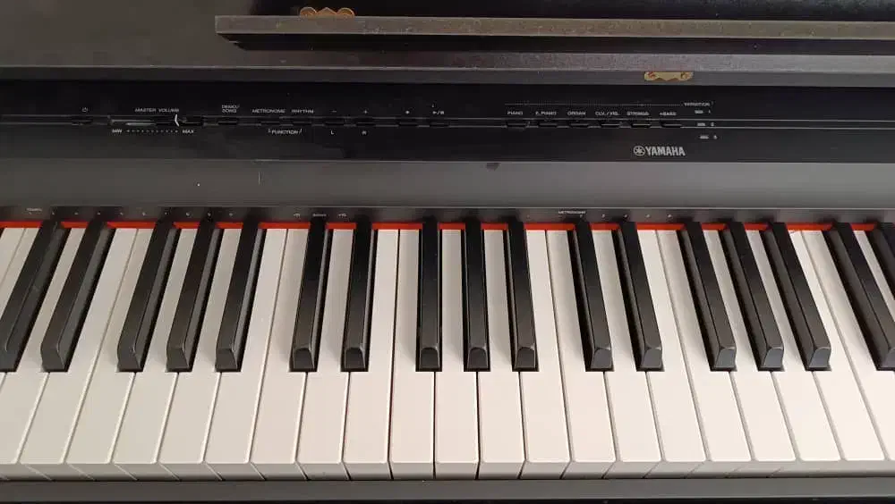 پیانو|پیانو، کیبورد، آکاردئون|اراک, |دیوار