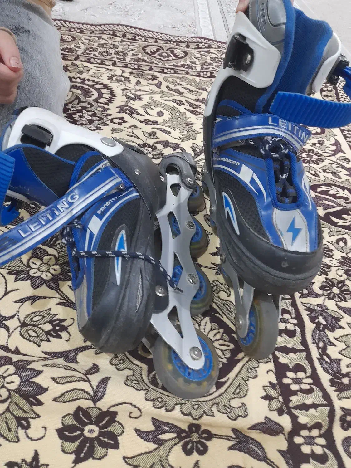 کفش اسکیت درحدنو|کفش و لباس بچه|سقز, |دیوار