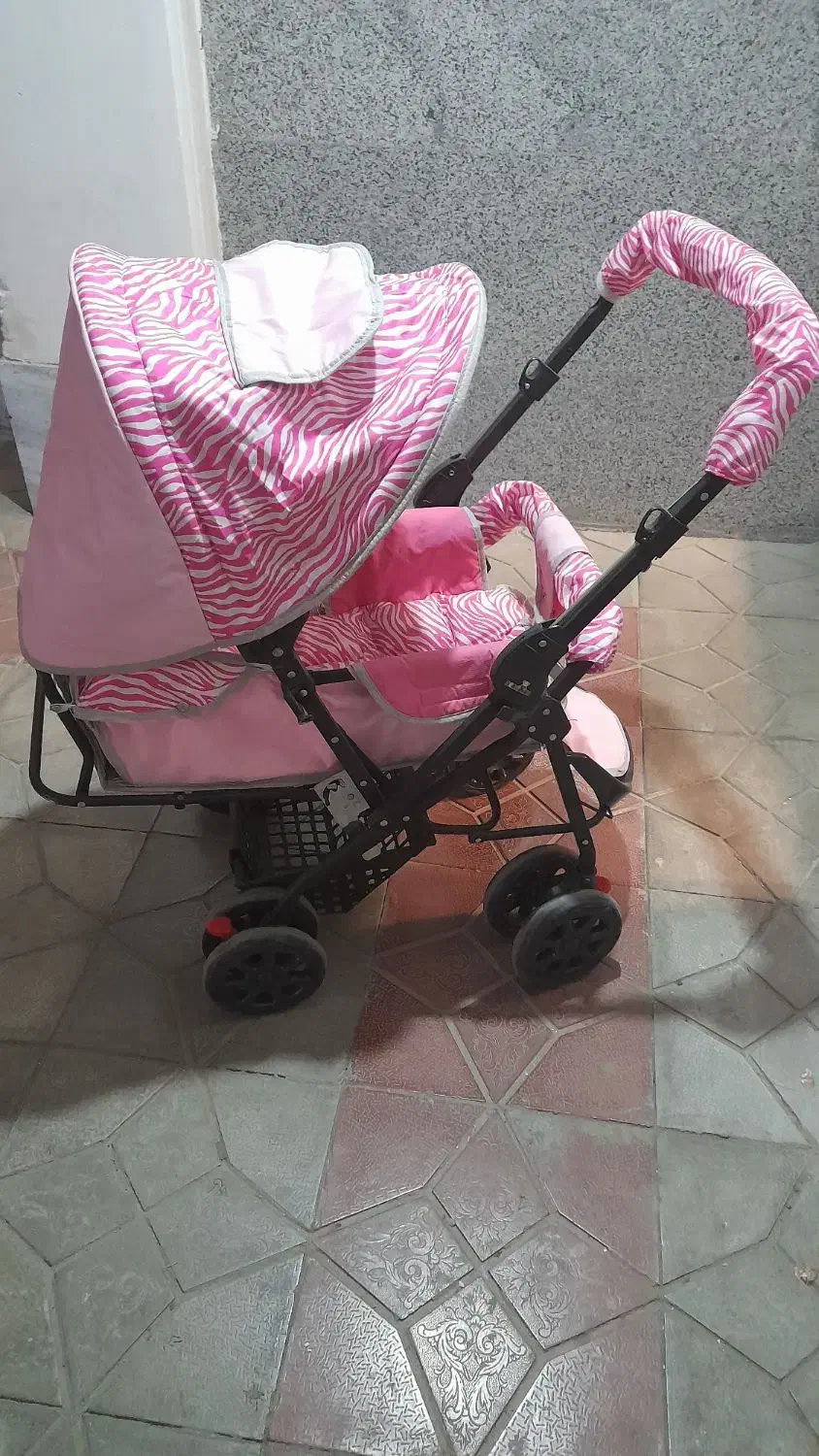 کالسکه در حد نو|کالسکه و لوازم جانبی|نظرآباد, شهرک فرهنگیان|دیوار