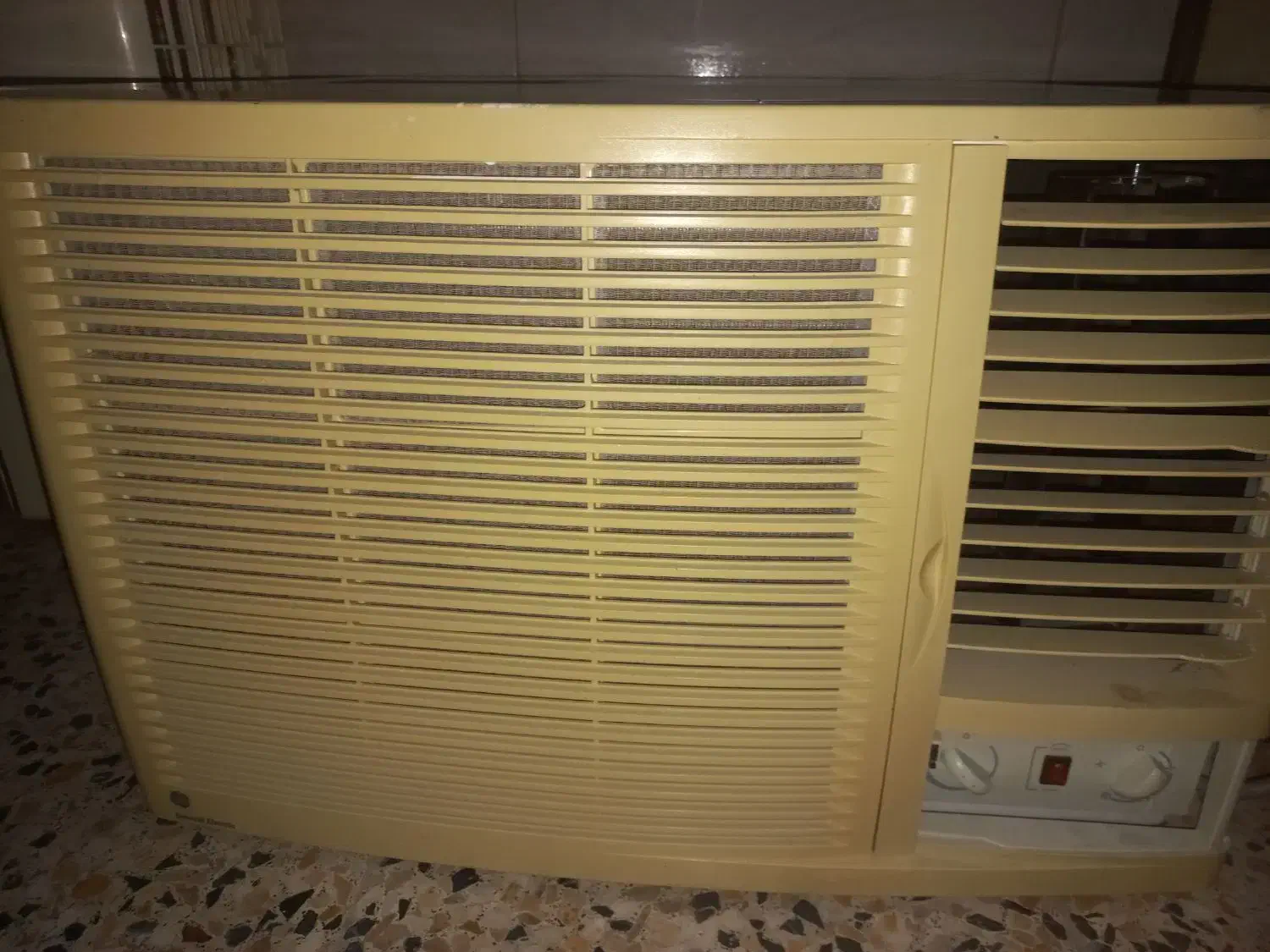 کولر جنرال الکتریک آمریکایی کم کار(دیلم)|کولر گازی و فن‌کوئل|بندر گناوه, |دیوار