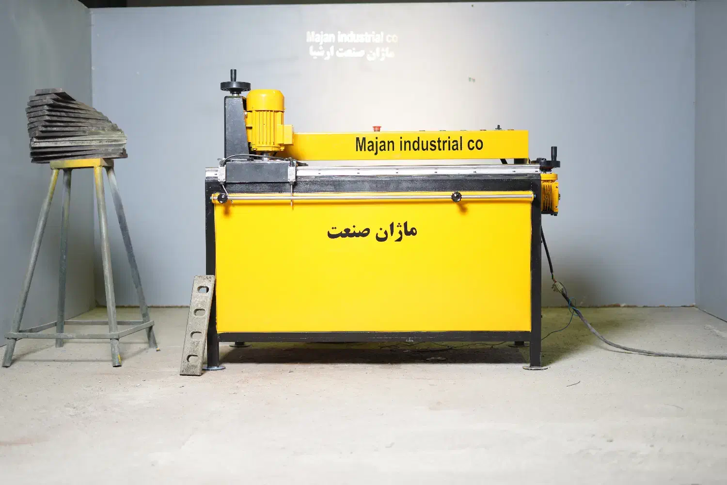 دستگاه تیغه تیزکن آسیاب- تیزکن تیغه آسیاب|ماشین‌آلات صنعتی|مشهد, الهیه|دیوار