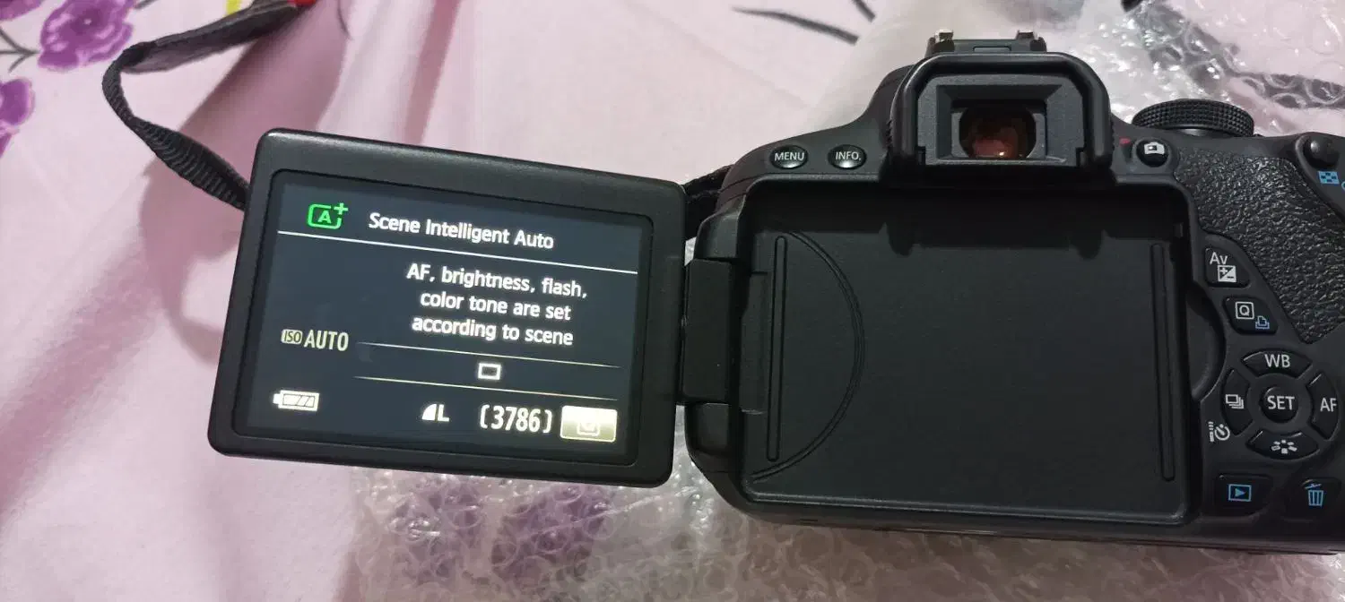 دوربینCANONمدل700D|دوربین عکاسی و فیلمبرداری|مشهد, راهنمایی|دیوار