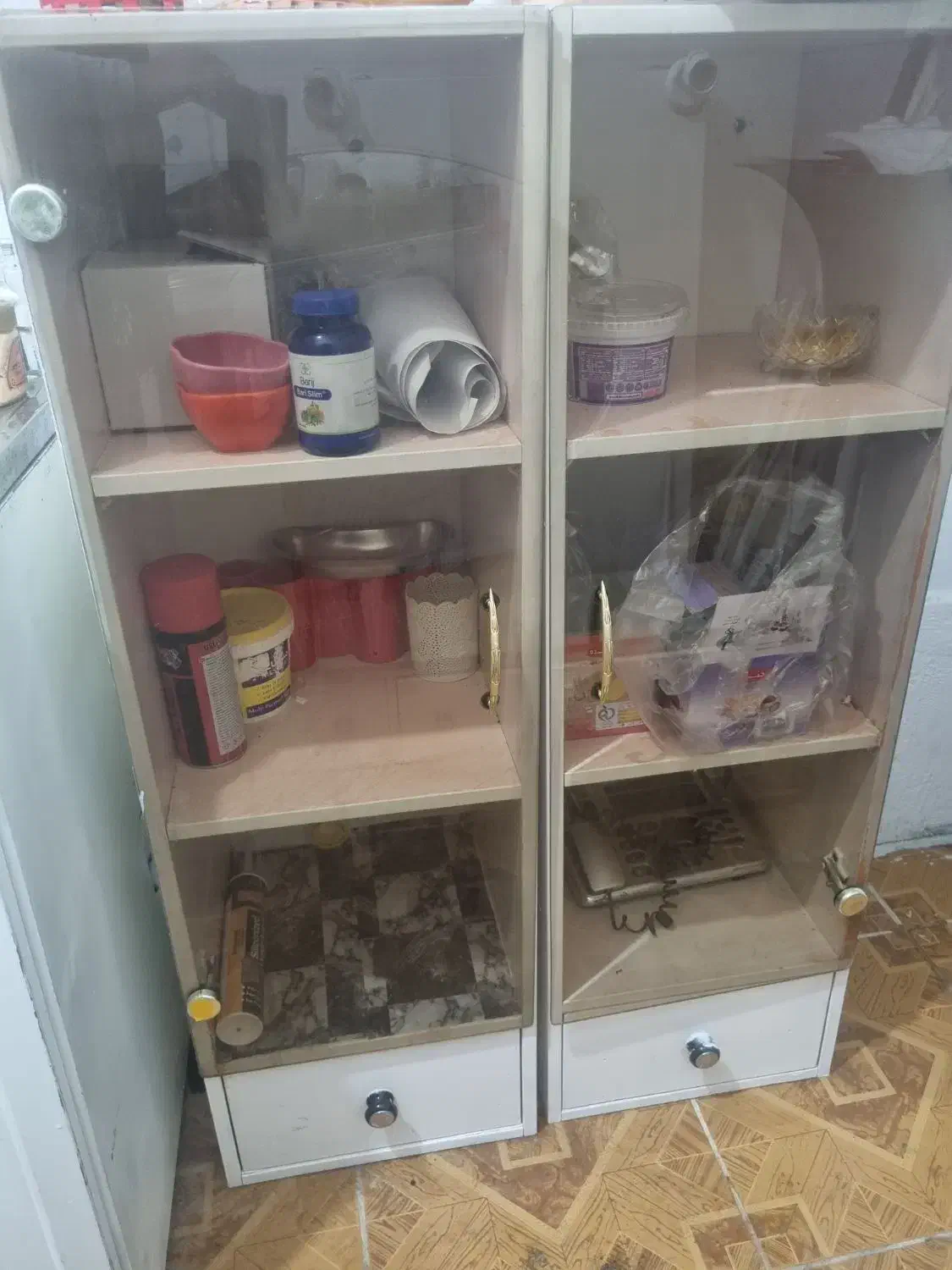 آینه و ویترین|آینه|شهرکرد, |دیوار