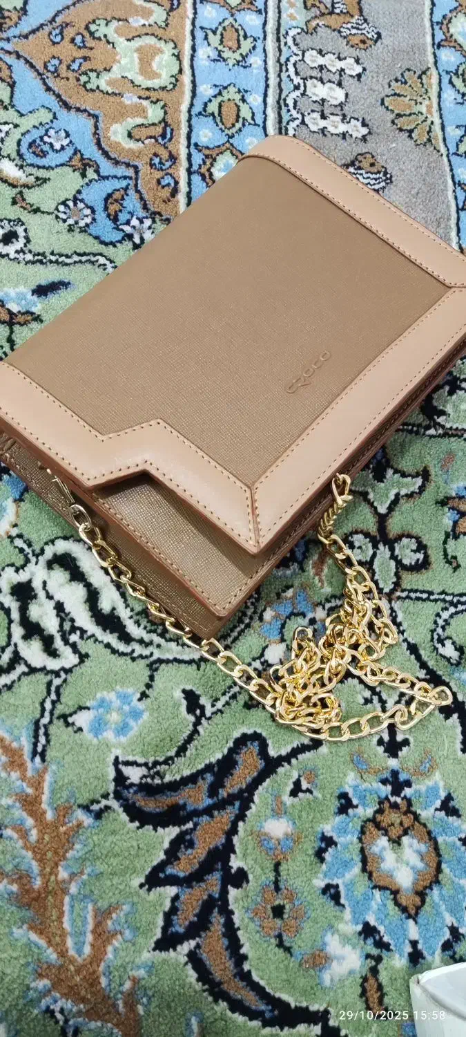 نیم بوت سایز ۴۰وکیف هردورنگ عسلی مارک چرم کروکو|کیف، کفش، کمربند|کرج, حاجی آباد|دیوار