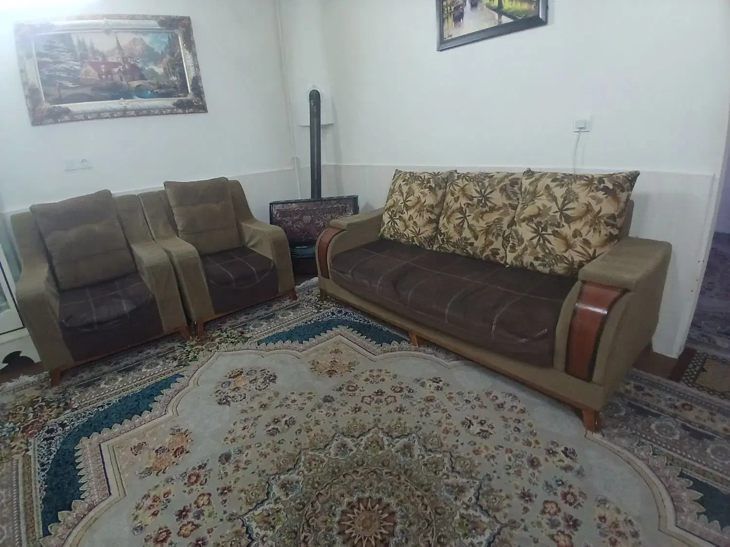 مبل ۵ نفره|مبلمان خانگی و میز عسلی|مشهد, طبرسی شمالی|دیوار